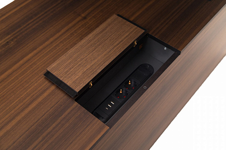 Кабинет для руководителей Tesla